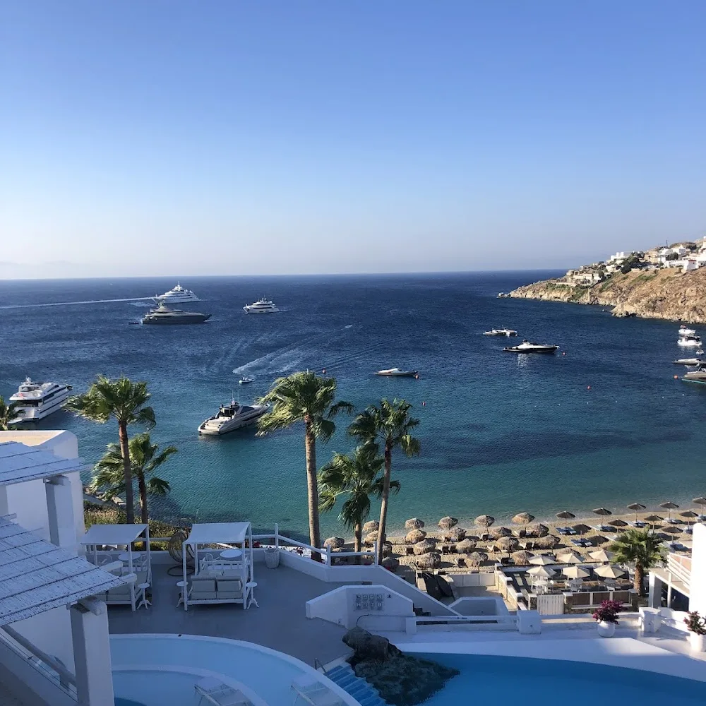 Delos Lounges & Bar