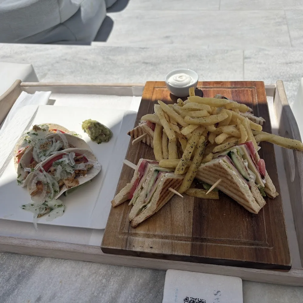 Karavas: New Age Taverna