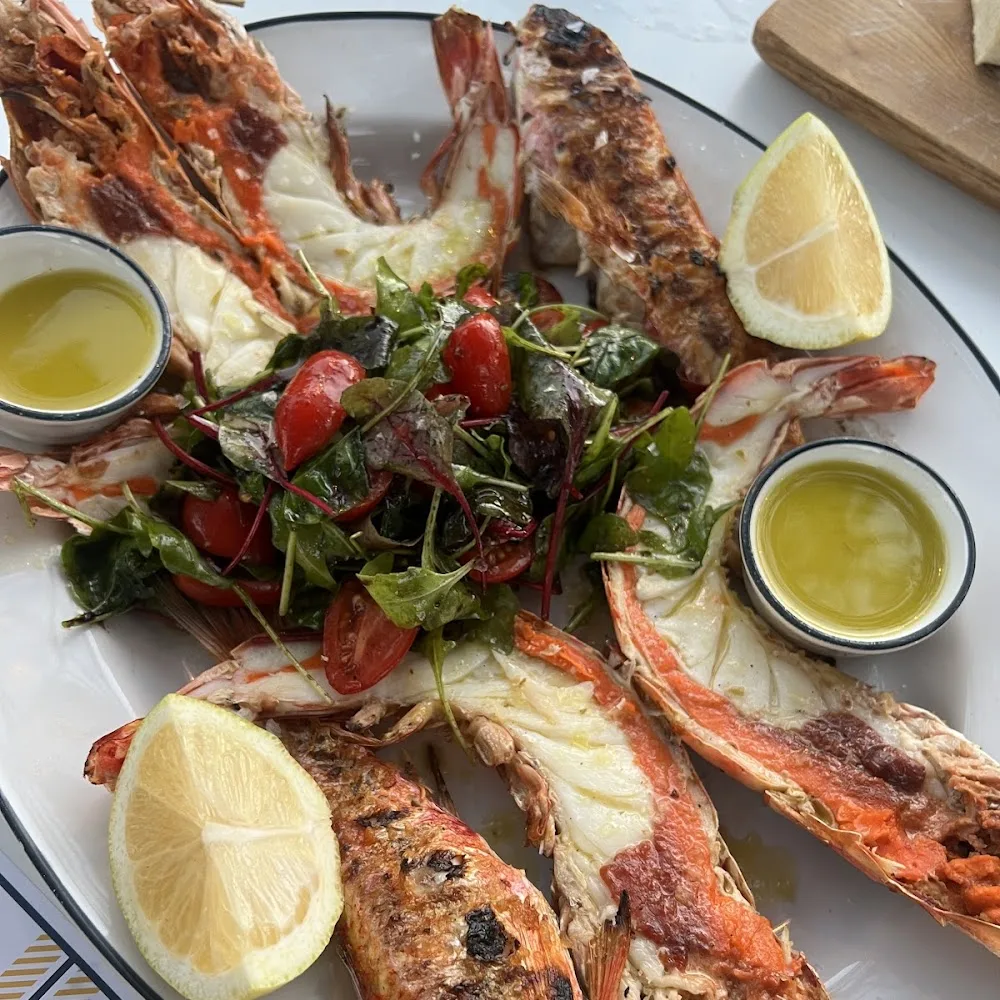 Lia Tavern