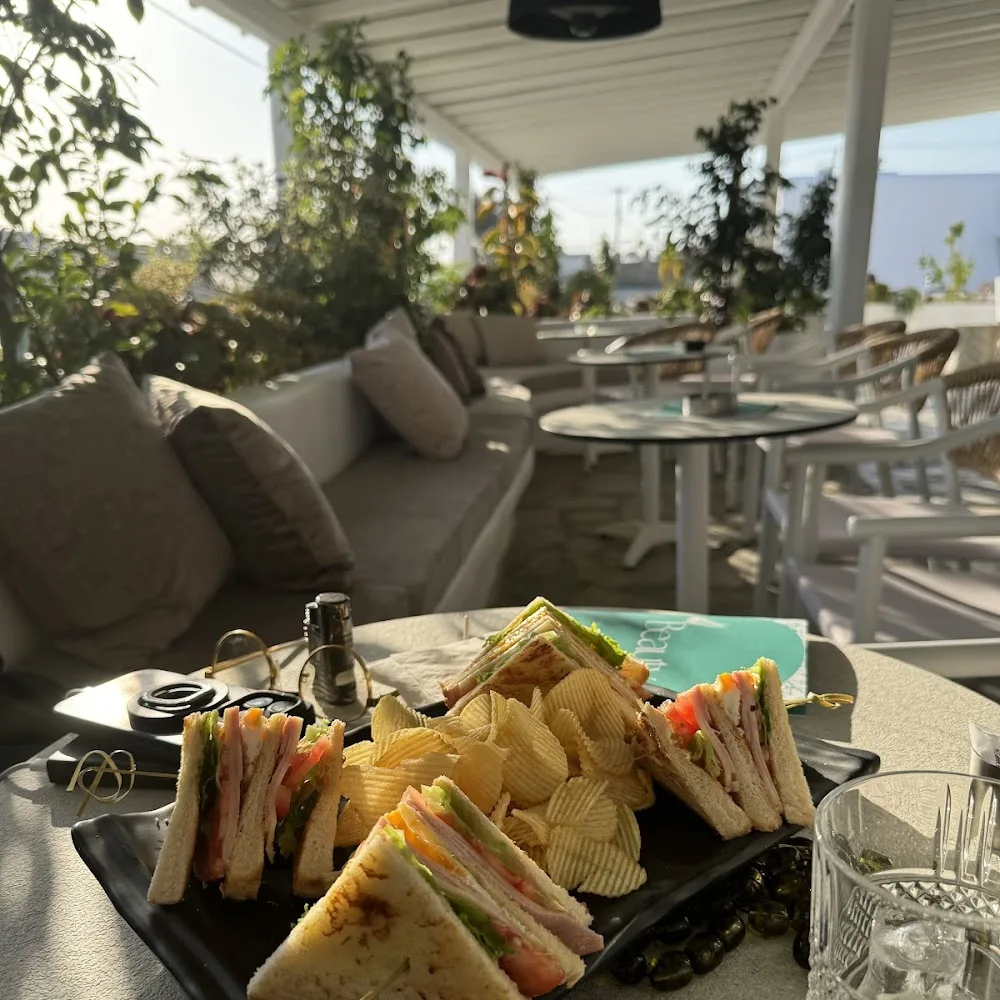 Beauty Café Mykonos - Luxury Breakfast & Brunch Drafaki