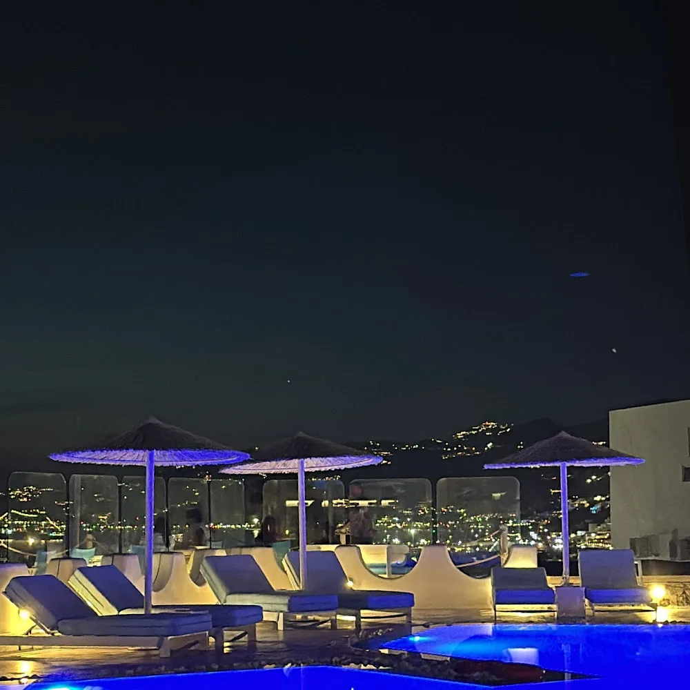 OG Sunset Pool Bar