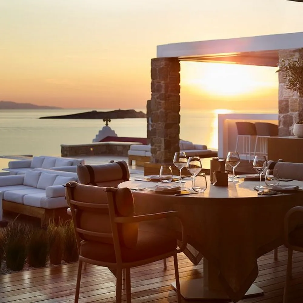 YĒVO By Bill&Coo Mykonos