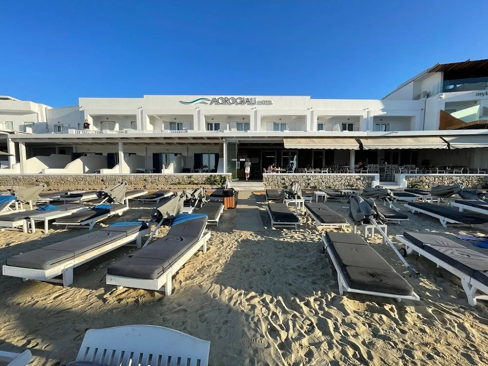 Acrogiali Beach Hotel