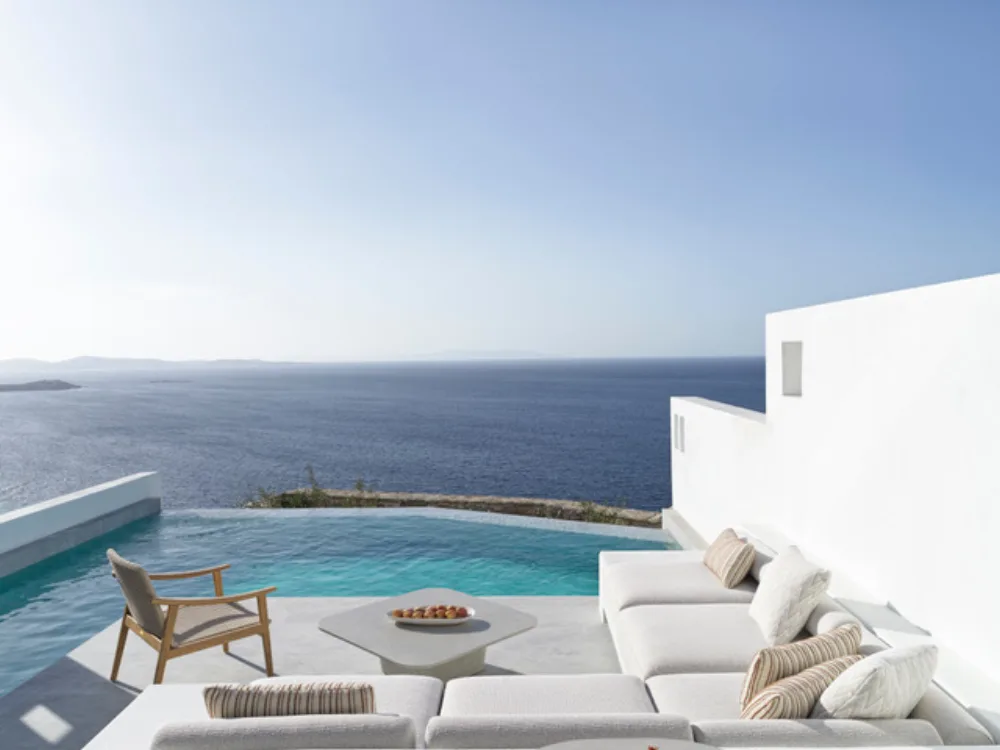 Deos Mykonos - A Myconian Collection Hotel