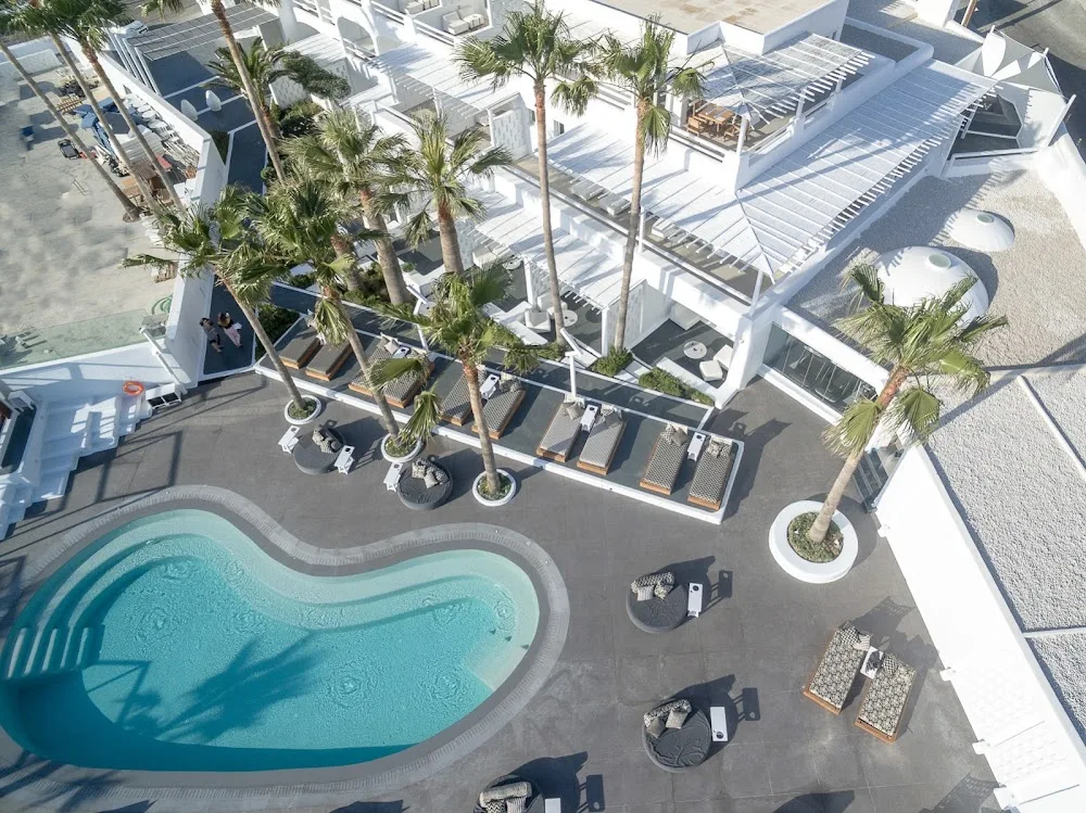 Mykonos Blanc Hotel