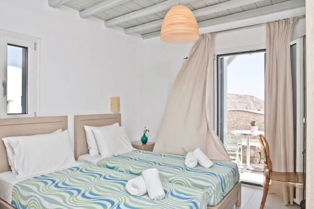 Niriides Homes Villas - Studio with Sea View (2 Adults)