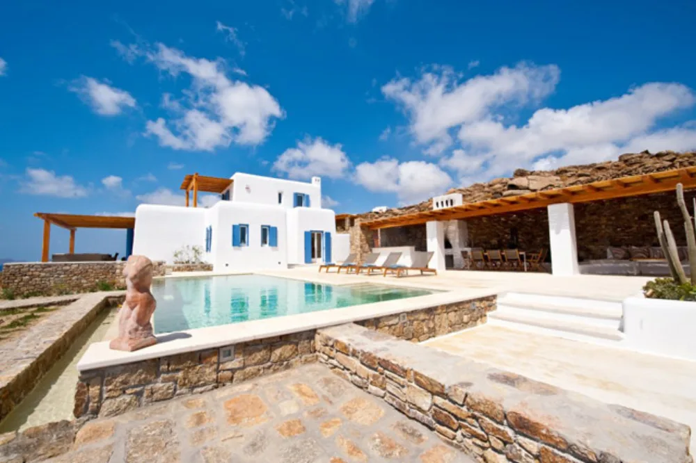 Private Villa on the beach in Sac Bajo