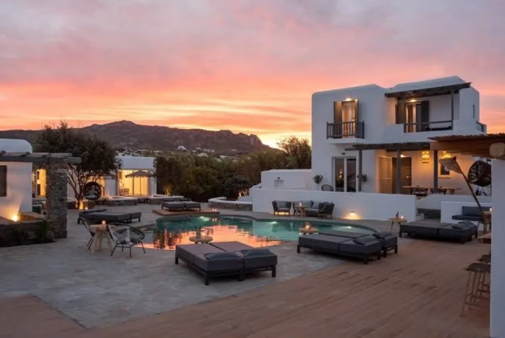 Vivaro Beachfront Villa Infinity Pool Private Dock