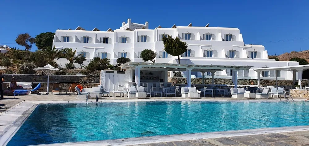 Yiannaki Hotel